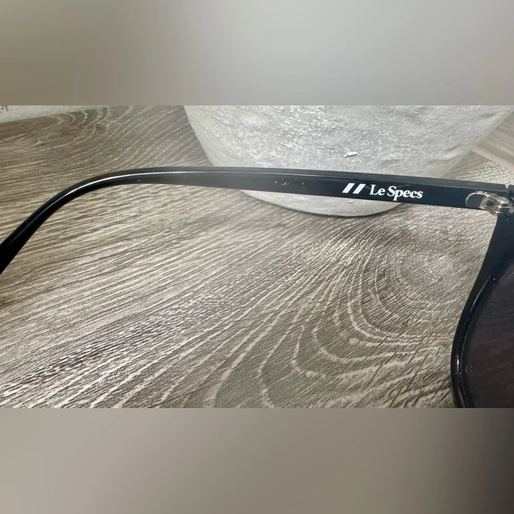 Le Specs Black Cat-Eye Halfmoon Magic Sunglasses - Picture 4 of 5
